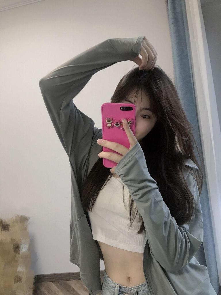 Women's Summer Ice Silk Hooded Sun Protection Jacket - Lightweight, Breathable, Loose Fit, Long Sleeve Cardigan