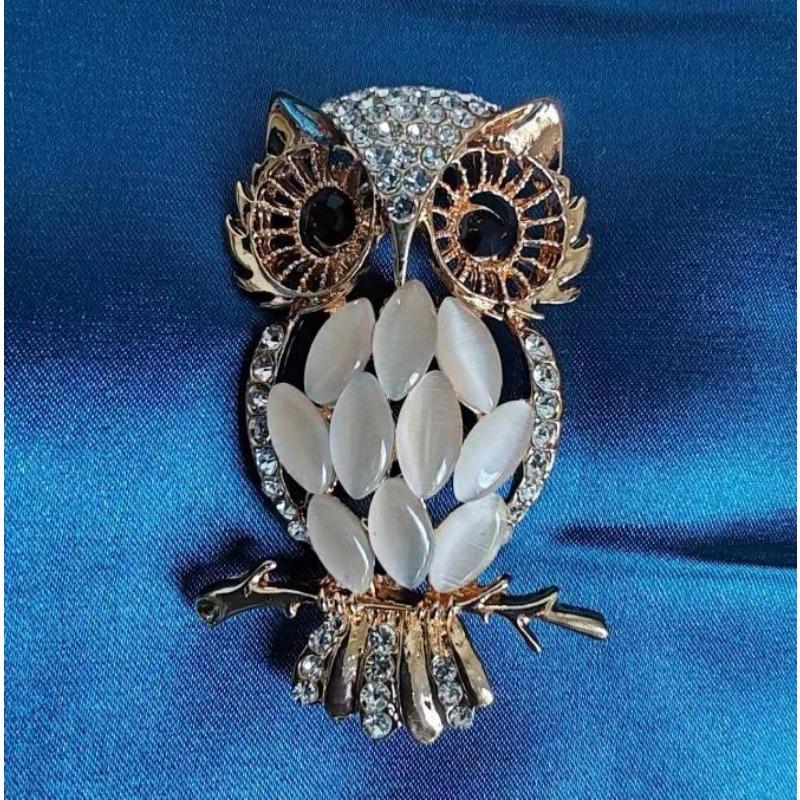 Brooch High-End Niche Silk Scarf Buckle Alloy Diamond Coat Pearl Corsage Pin Accessories