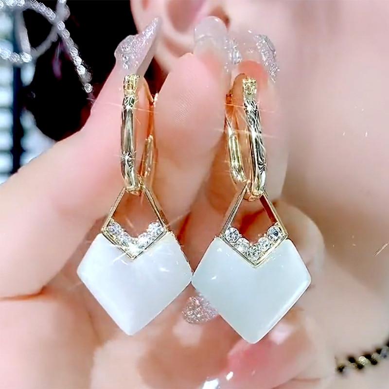 New Geometric Rhombus Luxury Opal Earrings Women's Fashionable Personalized Daily Accessories Party Zircon Birthday Gifts