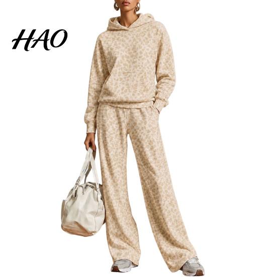 Loose Fit Lounge Sets Women Leopard Print Hoodie & Pants, Hooded Sweatshirt with Kangaroo Pocket, Casual Wide Leg Pants Two Piece Set for Fall Winter