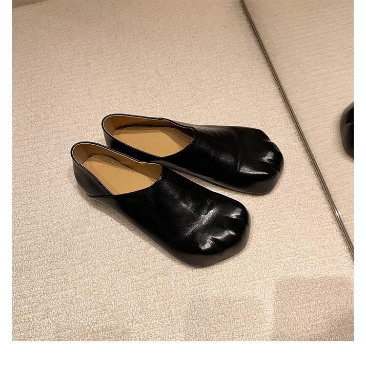 New Slip-On Flat Shoes Women Foldable Heel Cat Paw Loafers Breathable Lightweight Comfortable Casual Shoes