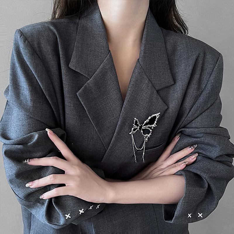 1PC Metal Chain Butterfly Brooch Tassel Pendant For Women Men Lapel Pins