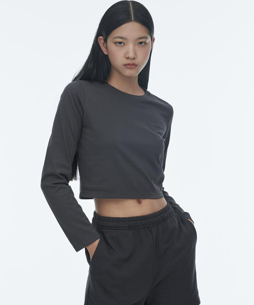 MUSINSA STANDARD WOMAN [Cooltandard] Women'S Crew Neck Crop Long Sleeve T-Shirt [Dark Gray]