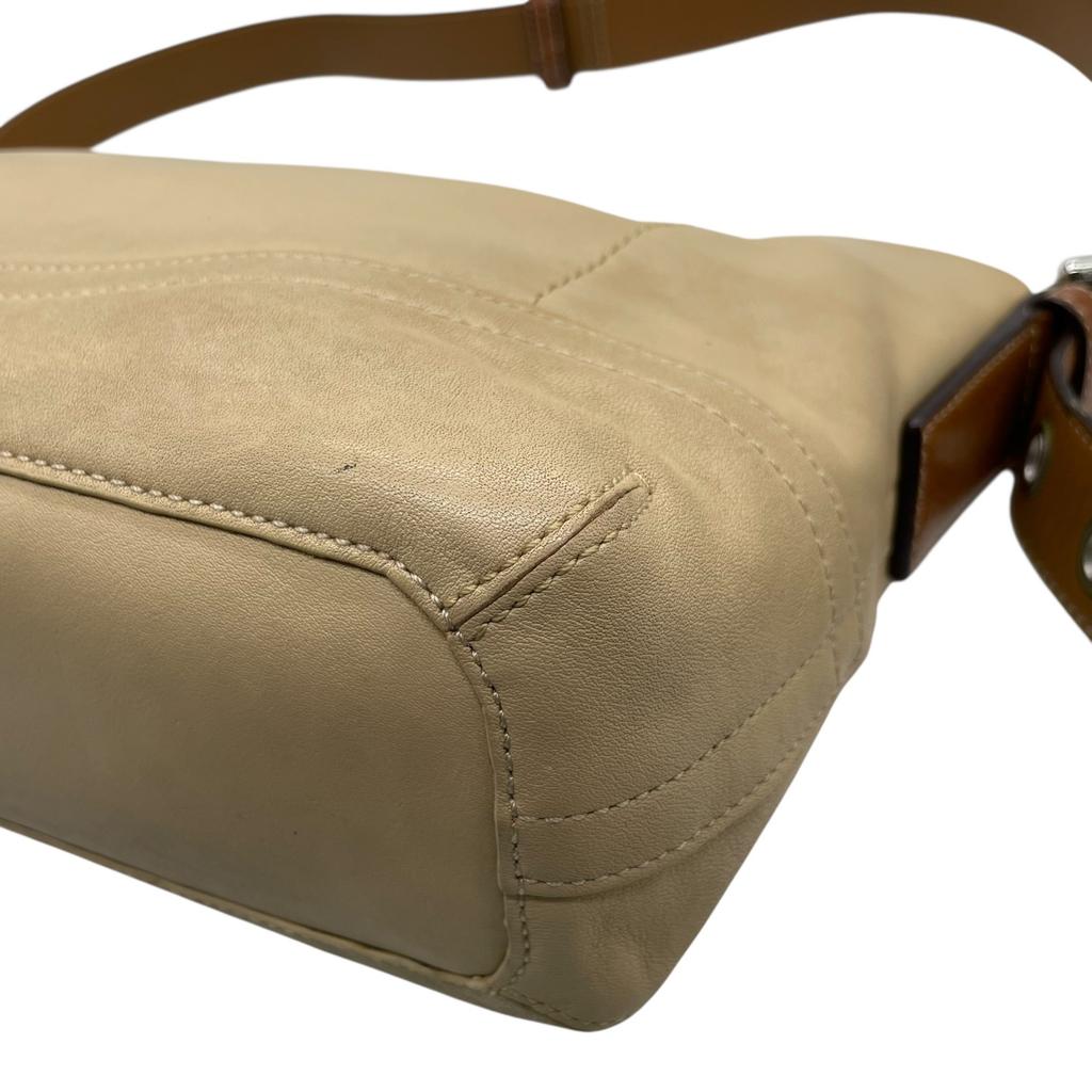 Used COACHShoulder Bag Beige Leather Women