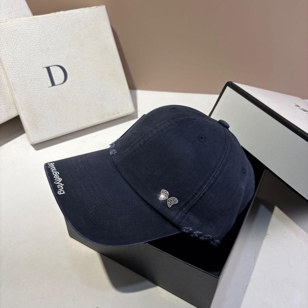 Star rhinestone bow baseball cap trendy brand enlarged version showing small face age reduction hole cap woman