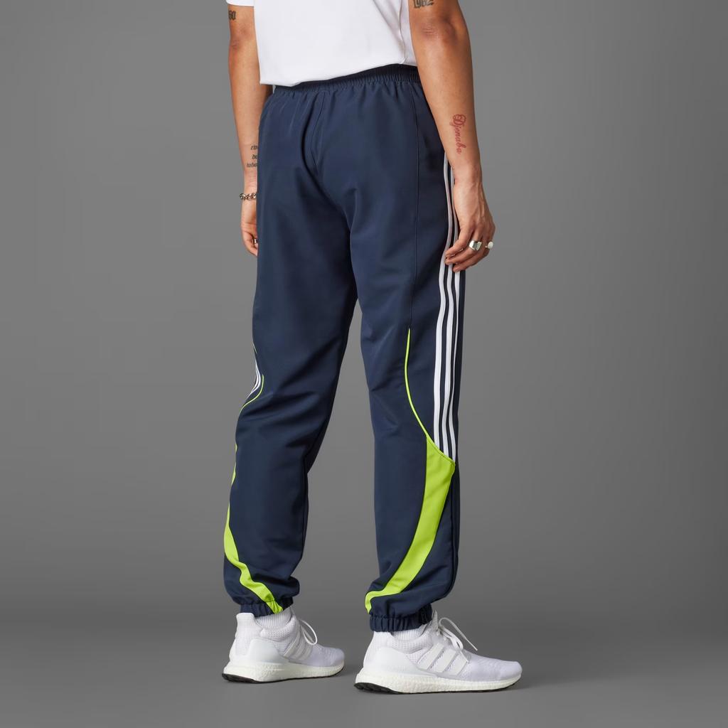 adidas Логотип Брюки кэжуал с манжетами средней посадки Мужские брюки JF2592