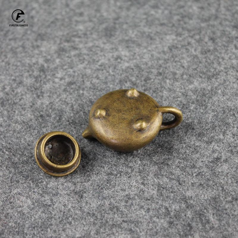 Bronze Mini Finger Teapot Tea Pet Small Pocket Tea Set Figurines Incense Holder Base Tea Pet Desk Decoration Home Decor Ornament