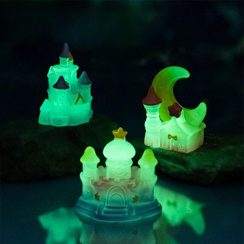 Светящийся в темноте сказочный замок с микропейзажем, настольное украшение для торта, лунный замок со звездами, украшение из смолы