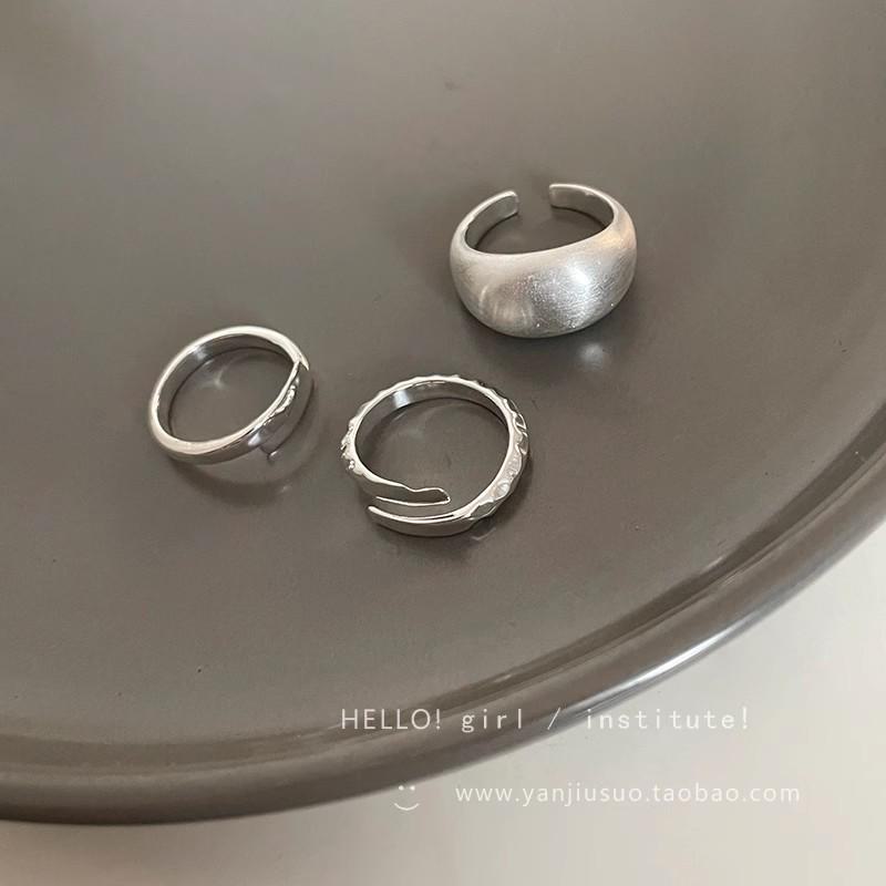 Matte Silver Brushed Women's Ring: High-End, Cool Style, Versatile, Niche Design, Adjustable Open Index Ring.