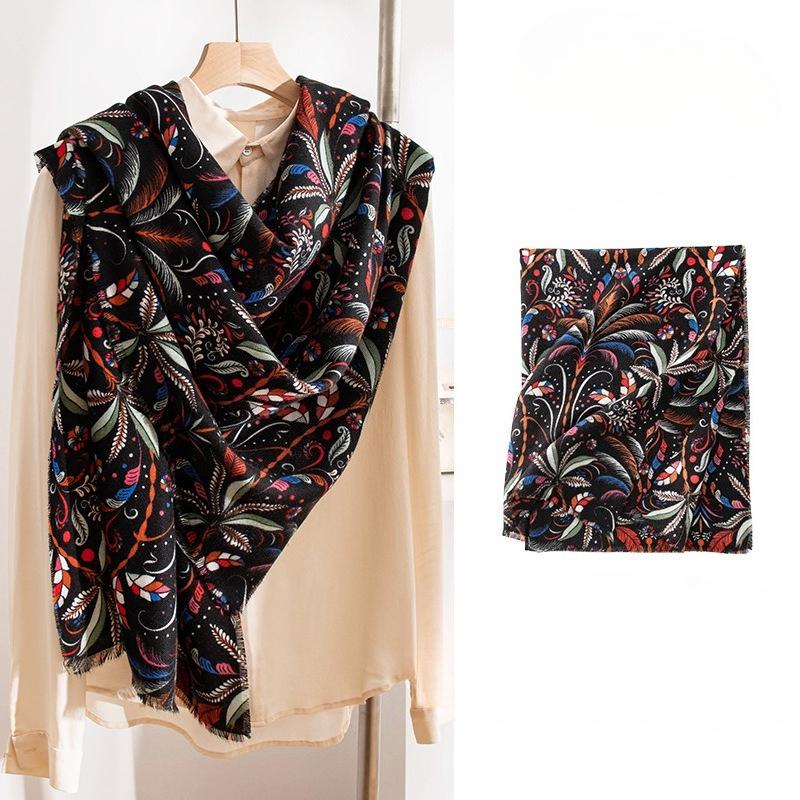 New Spring and Autumn Printed Ethnic Style Scarf Imitation Cashmere Warm Large Shawl Fashionable and High End Scarf