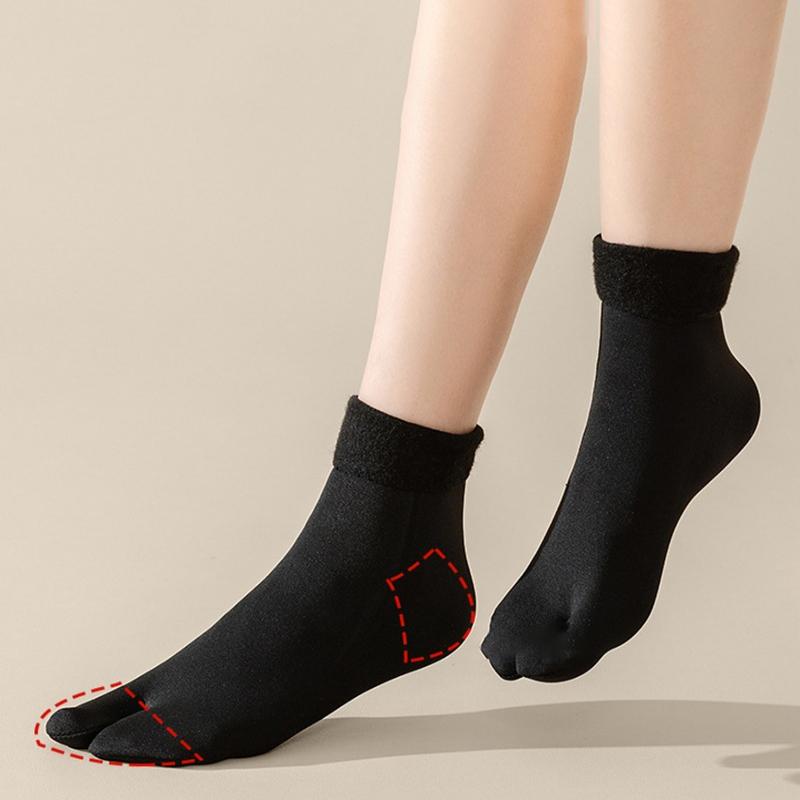 2 пары зимних утолщенных плюшевых теплых носков с двумя пальцами для женщин, черные, телесные, однотонные, снежные носки, средней длины, с раздельным пальцем, носки для сна