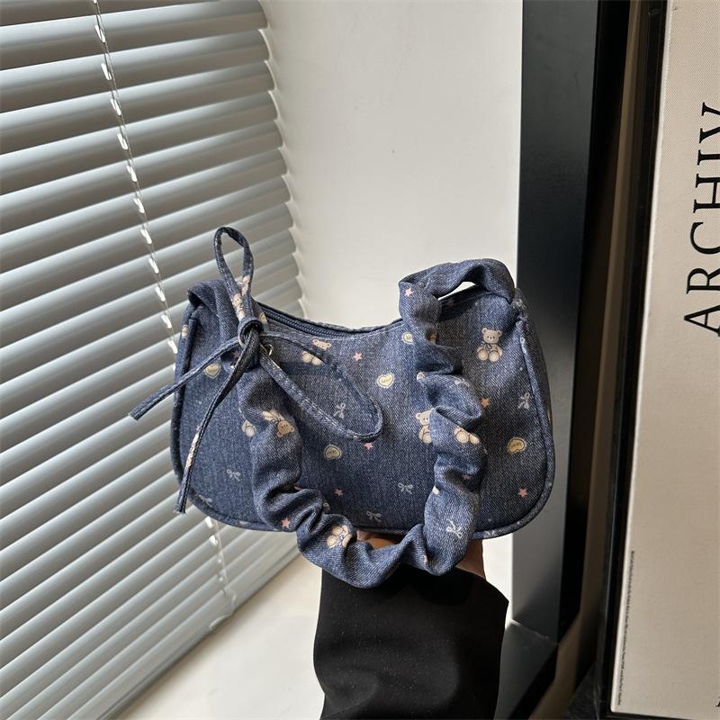 Niche Design Casual and Beautiful Fashion Trend Handbag Spring New Simple Women's Shoulder Bag