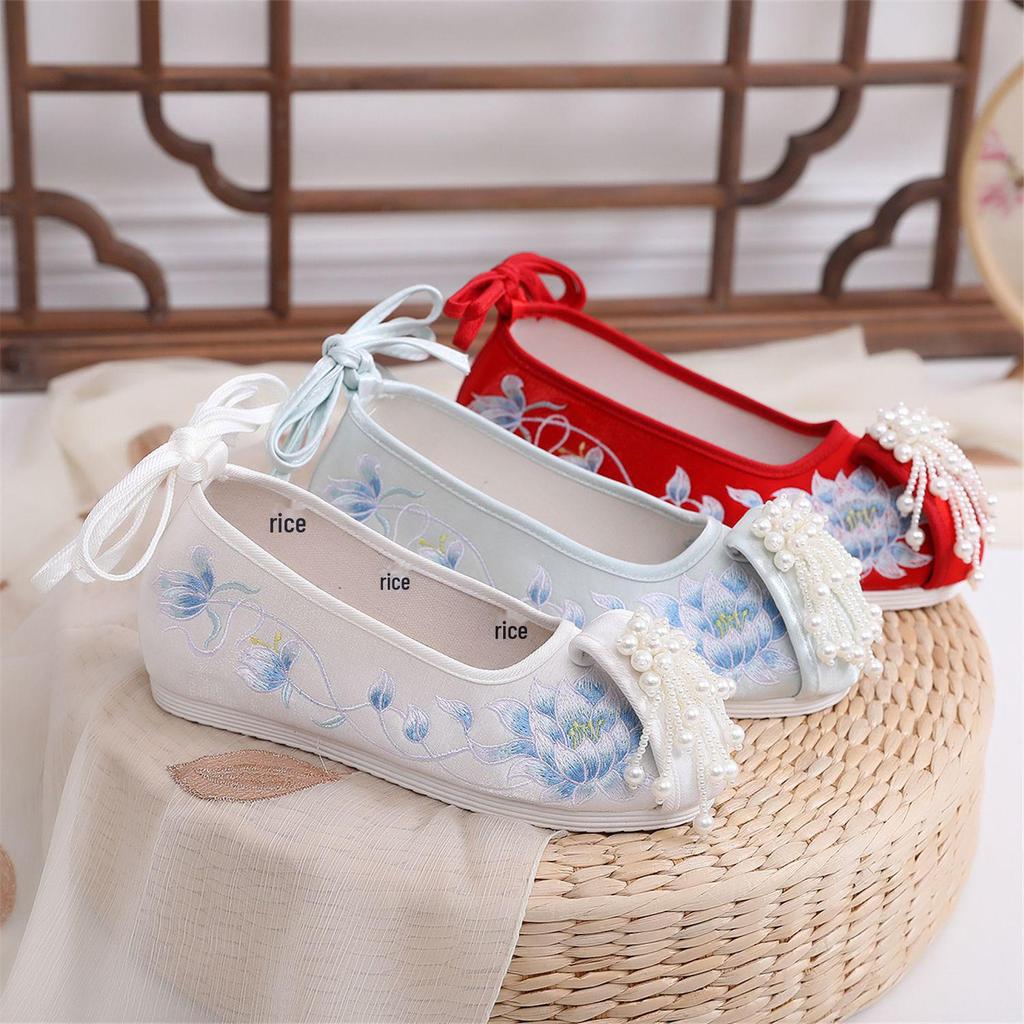 [Manzhu] 2023 New Red Beaded Xiuhe Hanfu Shoes with Velvet-Lined Round Toes for Weddings