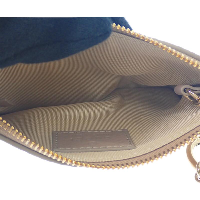 Gucci 815891 AAEEM 1523 Чехол бежевый Женский