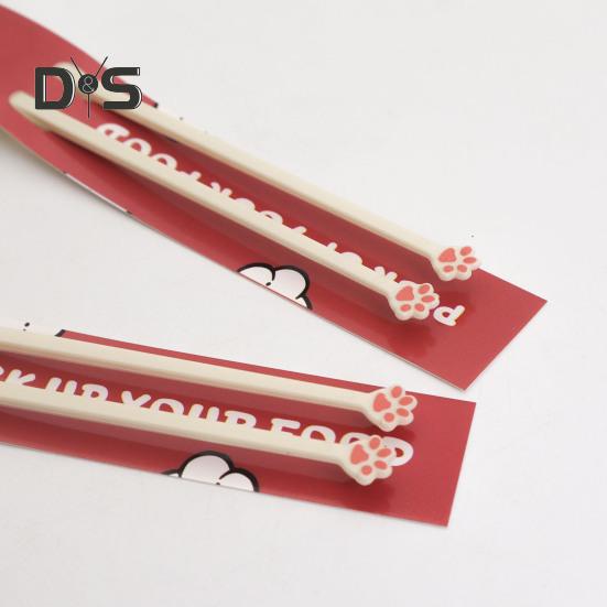 Милые палочки для еды с кошачьими лапками, нескользящие, кухонная утварь с дизайном отпечатков лап, многоразовая, для суши, лапши, уникальный подарок для любителей кошек и японской культуры