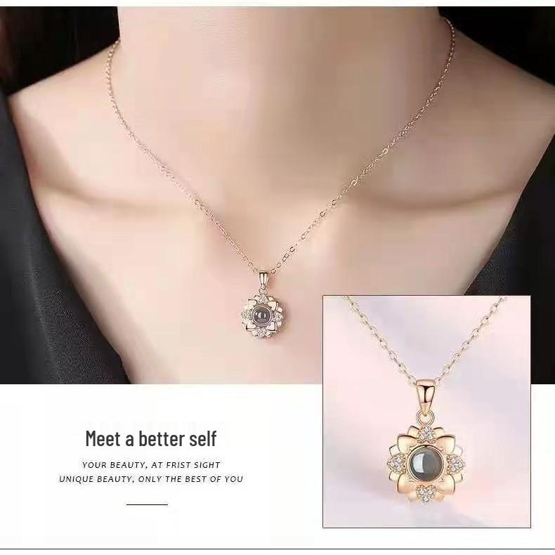 100 Languages 'I Love You' Projection Necklace - Elegant Gift for Women