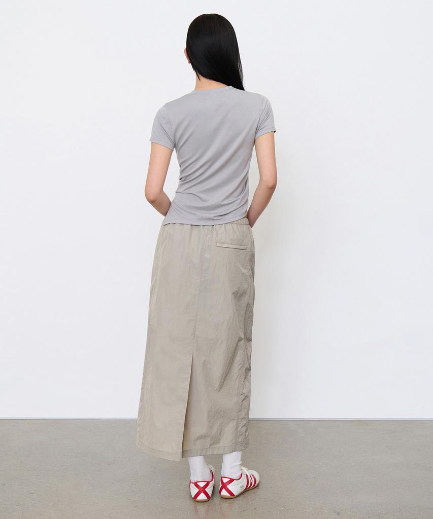 Musinsa Standard Woman Women'S Nylon Elastic Long Skirt [Light Beige]