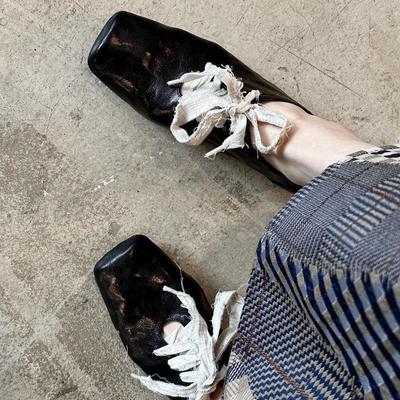 Кожаная версия ретро литературные квадратный носок маленькие кожаные туфли женские с высоким чувством толстый каблук шнуровка темперамент лоферы обувь универсальные одинарные туфли