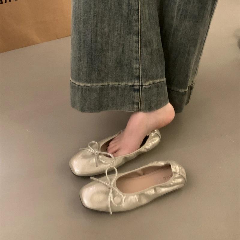 French retro red flat-soled small single shoes autumn and winter new versatile bow shallow mouth ballet grandma shoes