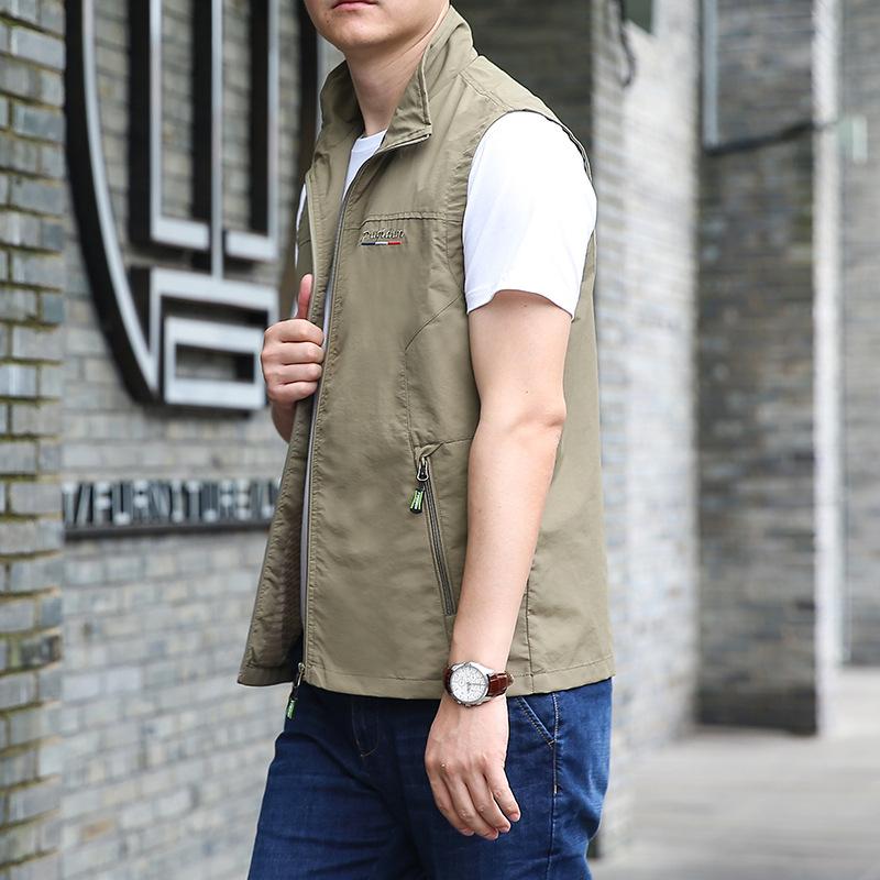 Autumn New Vest Men's Middle-aged Outdoor Fishing Photography Jacket Vest Large Size Casual Sports Horse Clip Thin Style