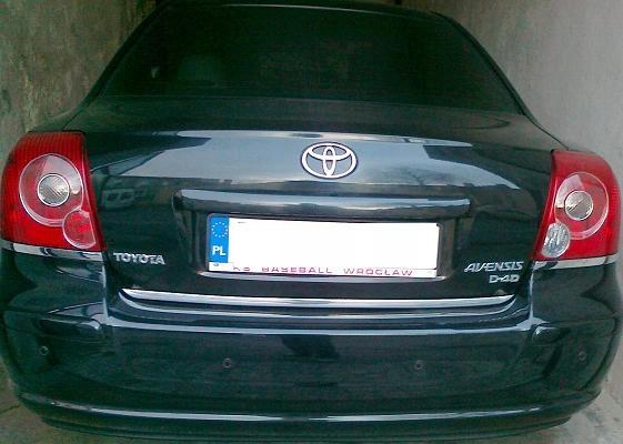 Toyota AVENSIS T25 Hatchback - CHROME FLAP