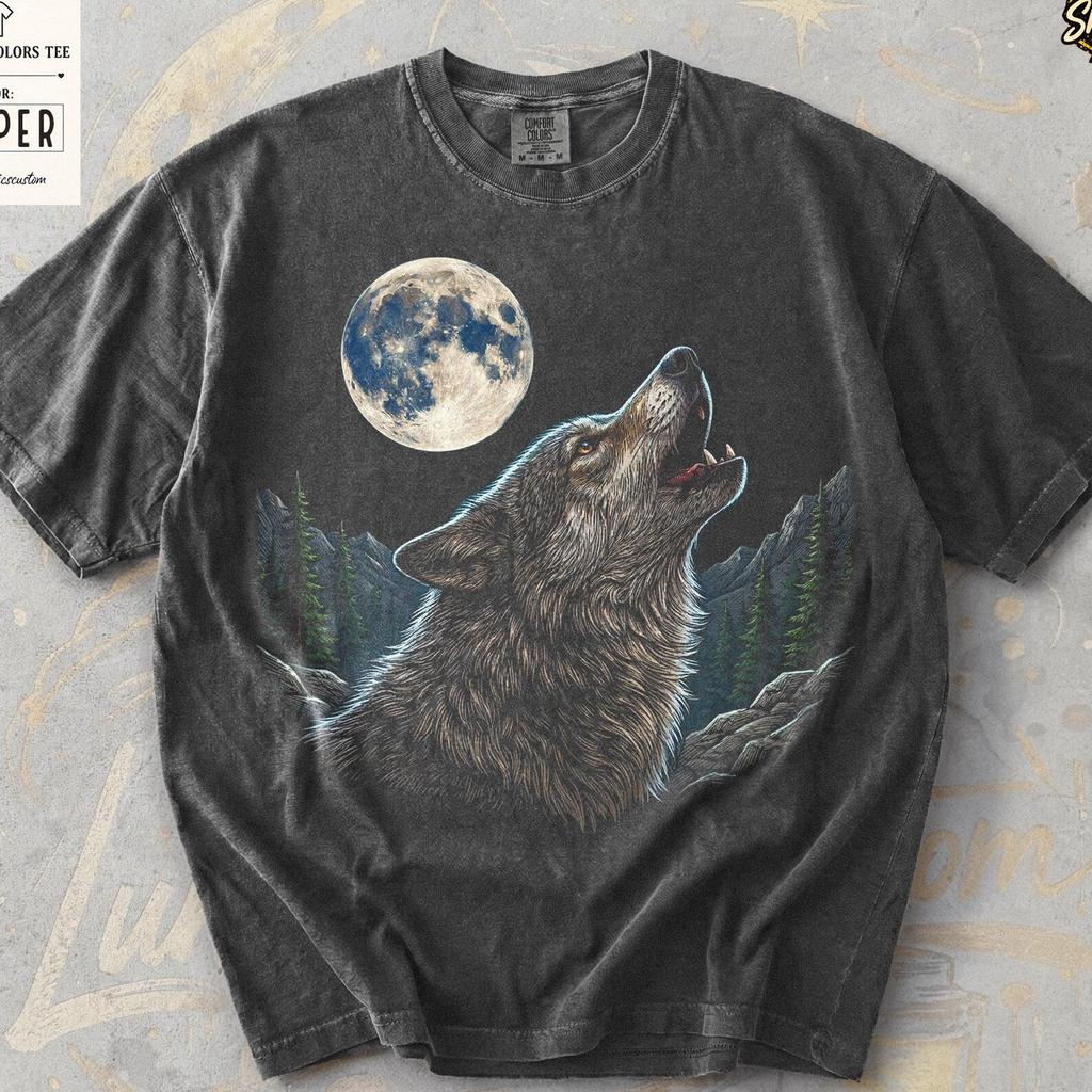 Wolf Vintage 90s Graphic Style Comfort Colors® Tshirt, Grunge Retro Wolf Faded Tee, Wild Nature Wolf Howling Moon Y2k Gothic,2000s Wolf Gift