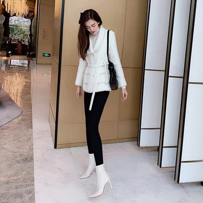 Белые короткие женские сапоги 2024 года, новые осенне-зимние тонкие сапоги с острым каблуком, бежевые французские, европейские и американские сапоги на шпильке