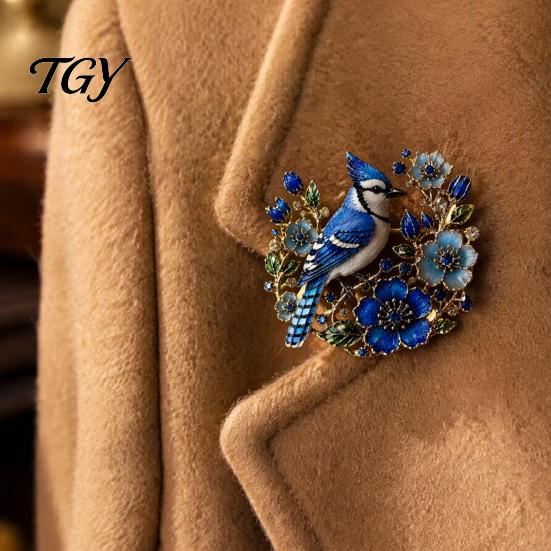 Rhinestone Brooch Vintage Flower Bird Pin, Alloy Lapel Pin for Coats Suits Dresses Scarves, Decorative Jewelry Accessory Women Metal Coat