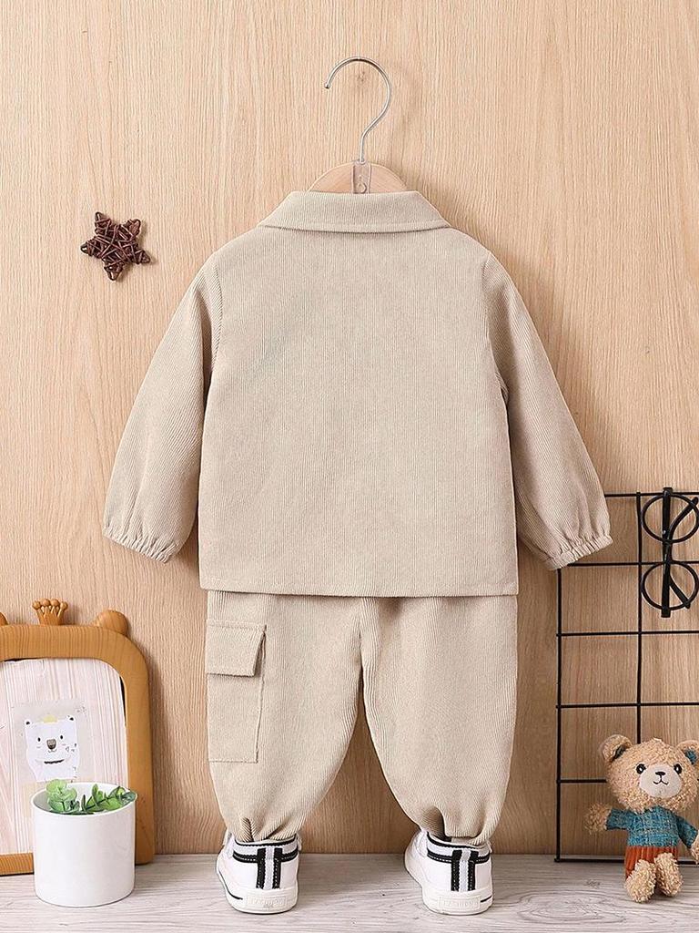 Бежевый детский осенне-зимний костюм: Стильный комплект для маленького мальчика: куртка с длинным рукавом и брюки