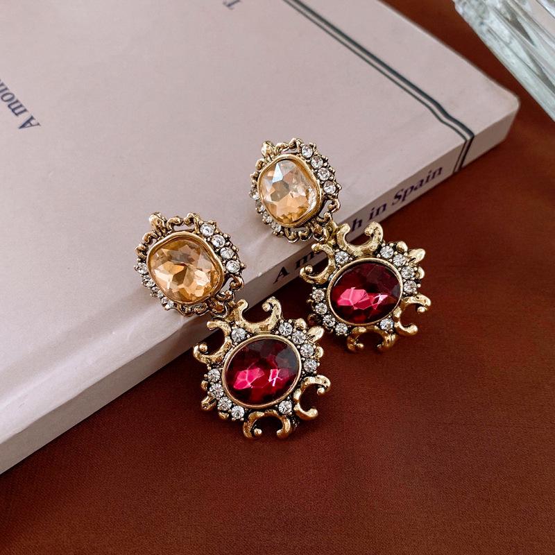 Инкрустированное бриллиантами колье-цветок и ретро-браслет, серьги - набор, европейский и американский стиль, цепочка для ключиц, ювелирные изделия высокого класса