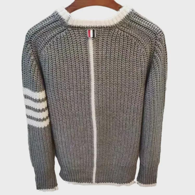 Свитер с круглым вырезом и четырьмя полосками в гонконгском стиле: Модный весенне-осенний универсальный повседневный пуловер-кардиган