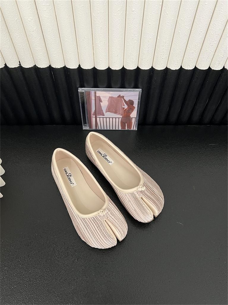 Модные новые кожаные туфли на плоской подошве с раздельным носком, женские туфли на плоской подошве, удобные туфли на плоской подошве, женские мокасины с ремнем на щиколотку