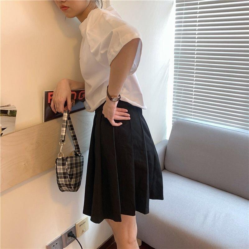 VAYLA Short Sleeve T-shirts Women Solid Cropped Tops Sexy Stylish Harajuku Streetwear Girls Cool Loose All-match Korean Style Casual