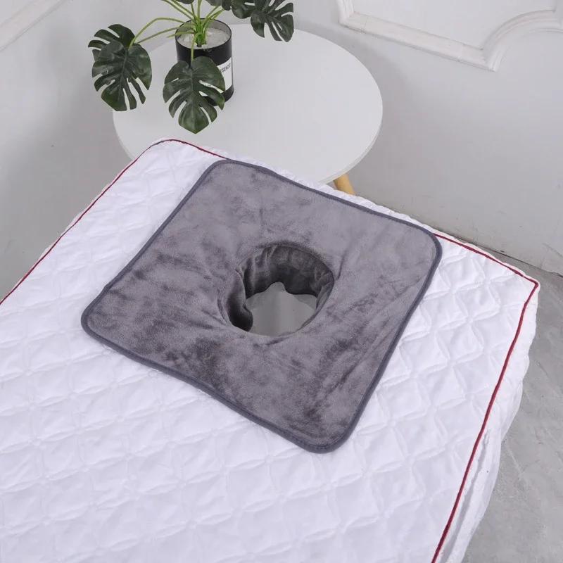 Квадратное 35*35 см бархатное утолщенное полотенце для массажного стола Beauty SPA с отверстием для лица, покрывало для кровати SPA