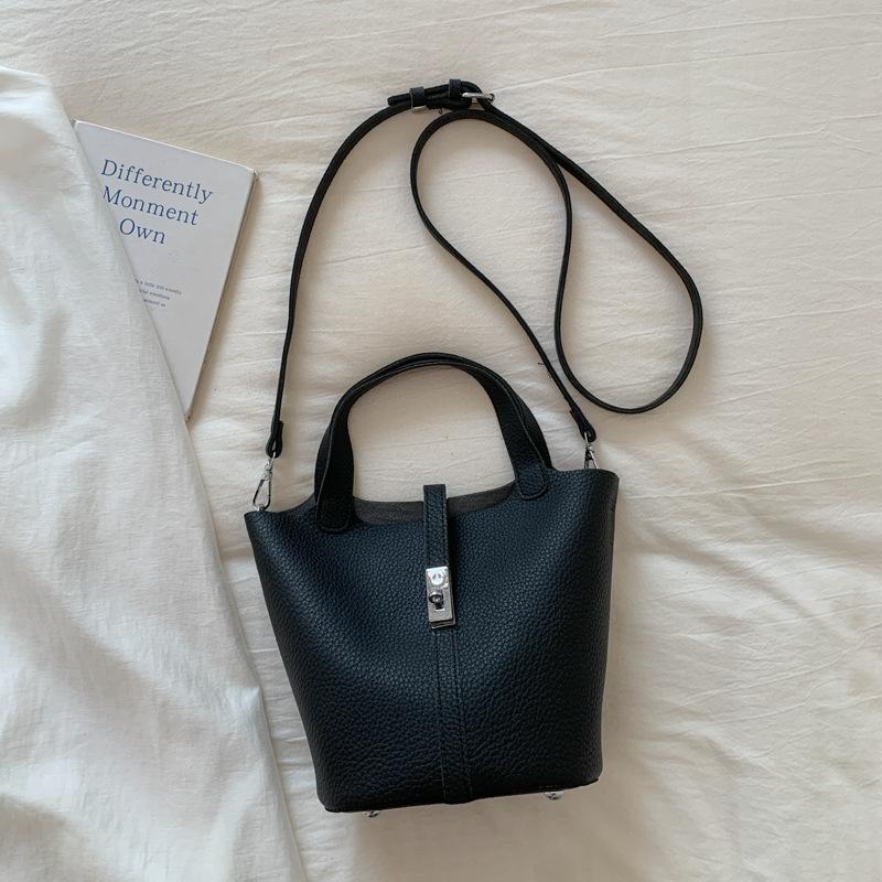 Популярные в этом году маленькие сумки для женской осени и зимы 2025, новые детские и материнские наплечные сумки-мессенджеры, ретро портативные сумки-ведра