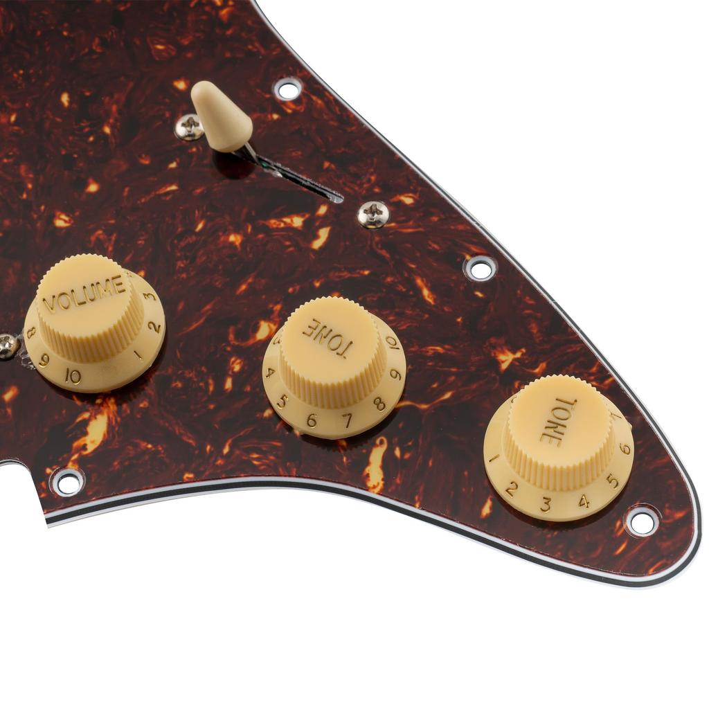 Musiclily Pro SE SSS Stratocaster Pickguard with Staggered Alnico 5 Pickups for ST Stratocaster Electric Tortoiseshell Set Pre-wired Single-Coil