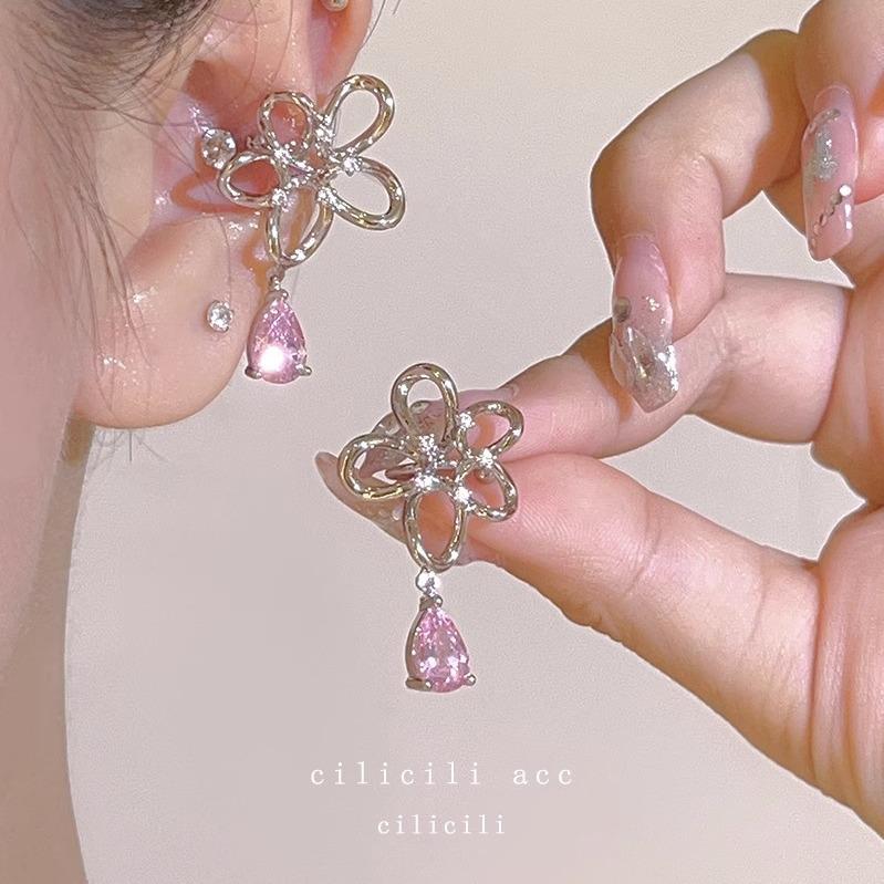 Корейские клипсы для непроколотых ушей – классный дизайн с кисточками и жемчужными бабочками для женщин