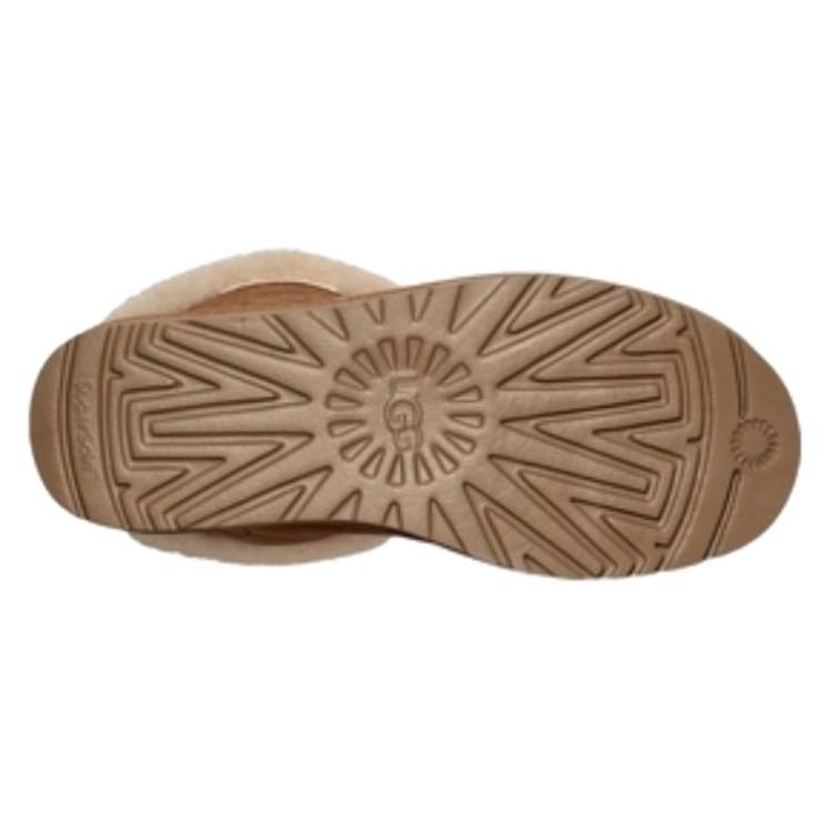UGG Короткий ботинок Sarissa из овчины 'Каштановый' Женский 1153511-CHE