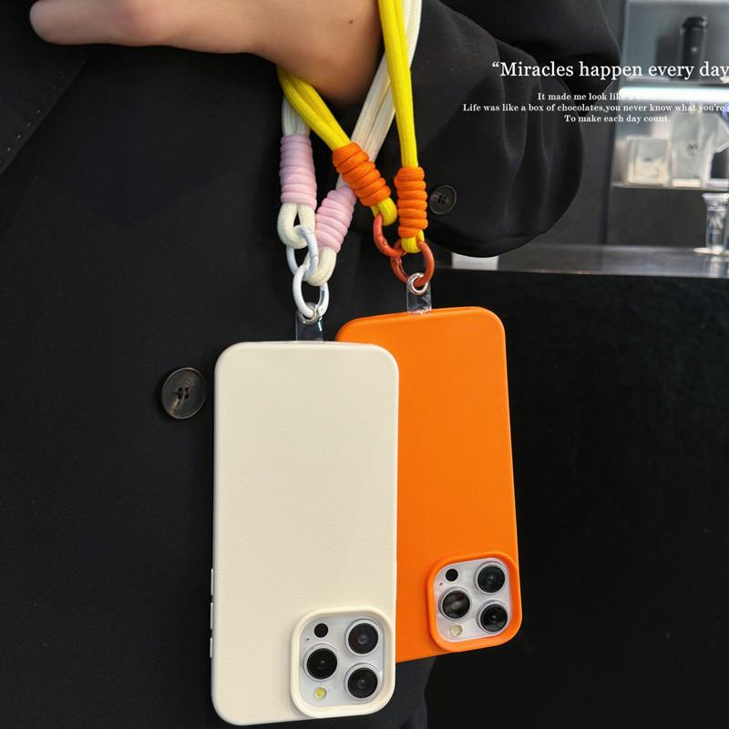 Чехол-подвеска с текстурой кожи для iPhone 12-17 с ремешком для руки, однотонный