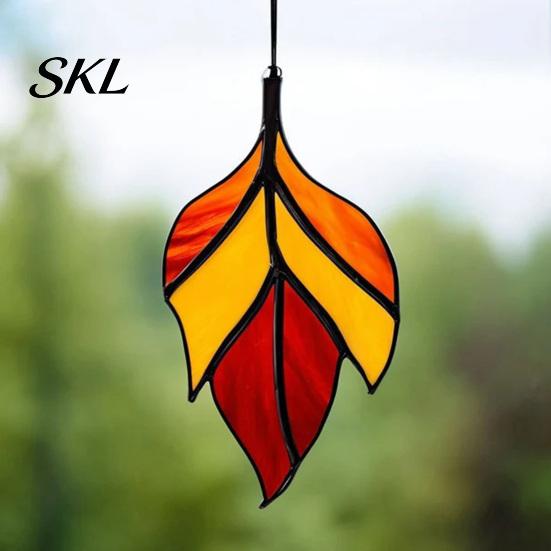 Stained Glass Leaf Art Acrylic Hanging Pendant, Waterproof Sunproof Window Hanging, Decorative Pendant Ornament with Colorful Light Effects for Garden