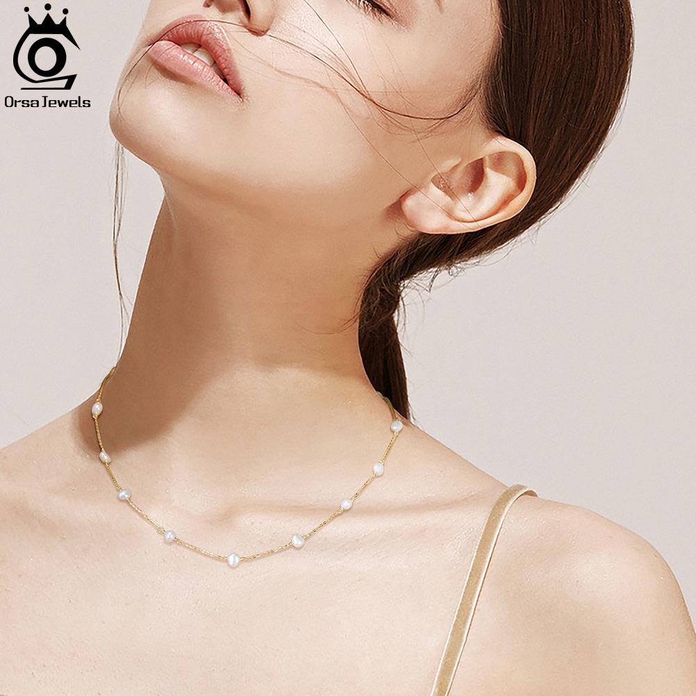 ORSA JEWELS Ожерелье-чокер из стерлингового серебра 925 пробы с натуральным жемчугом барокко для женщин, ручная работа, ювелирное изделие с цепочкой из 14-каратного золота GPN19