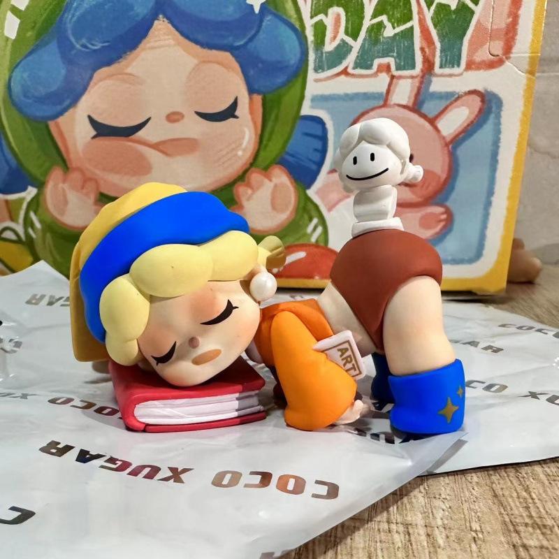 Today, Xiao Que Is Fortunate To Be A Dream Collector, Giving Gifts, Ornaments, Figurines, Toys, And Figurines