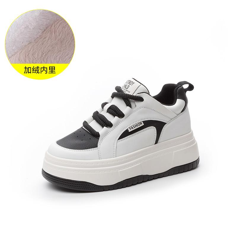 Маленькие белые туфли платформа черно-белые повседневные туфли женские 2025 весна новые универсальные панда спортивные бархатные маффины одинарные туфли