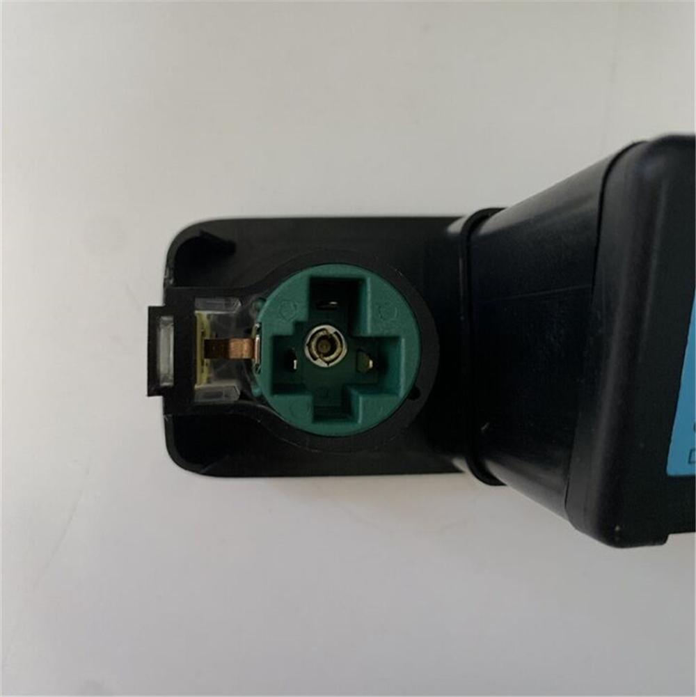 Для Jeep Cherokee 2014-2018 12V DC Медиацентр Консоль AUX USB SD - 68146071AC