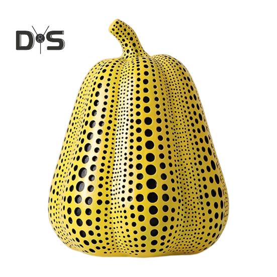 Yellow Polka Dot Pumpkin Statue Mini Pumpkin Resin Sculpture Dotted Pumpkin Figurine Home Office Desktop Decoration Ornament
