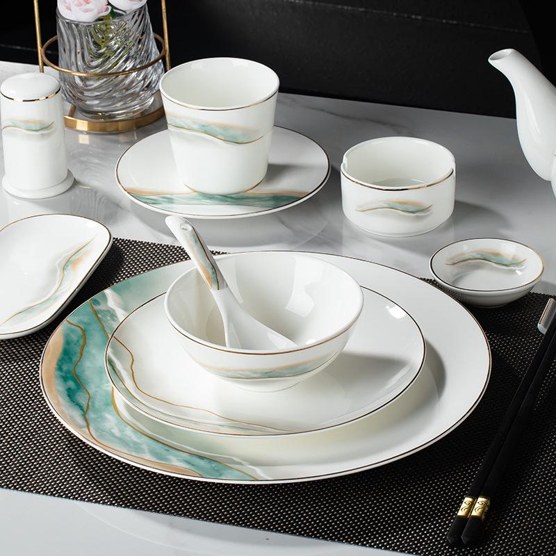 Premium Bone China Gold-Rimmed Dinnerware Set: Four-Piece Hotel & Restaurant Collection