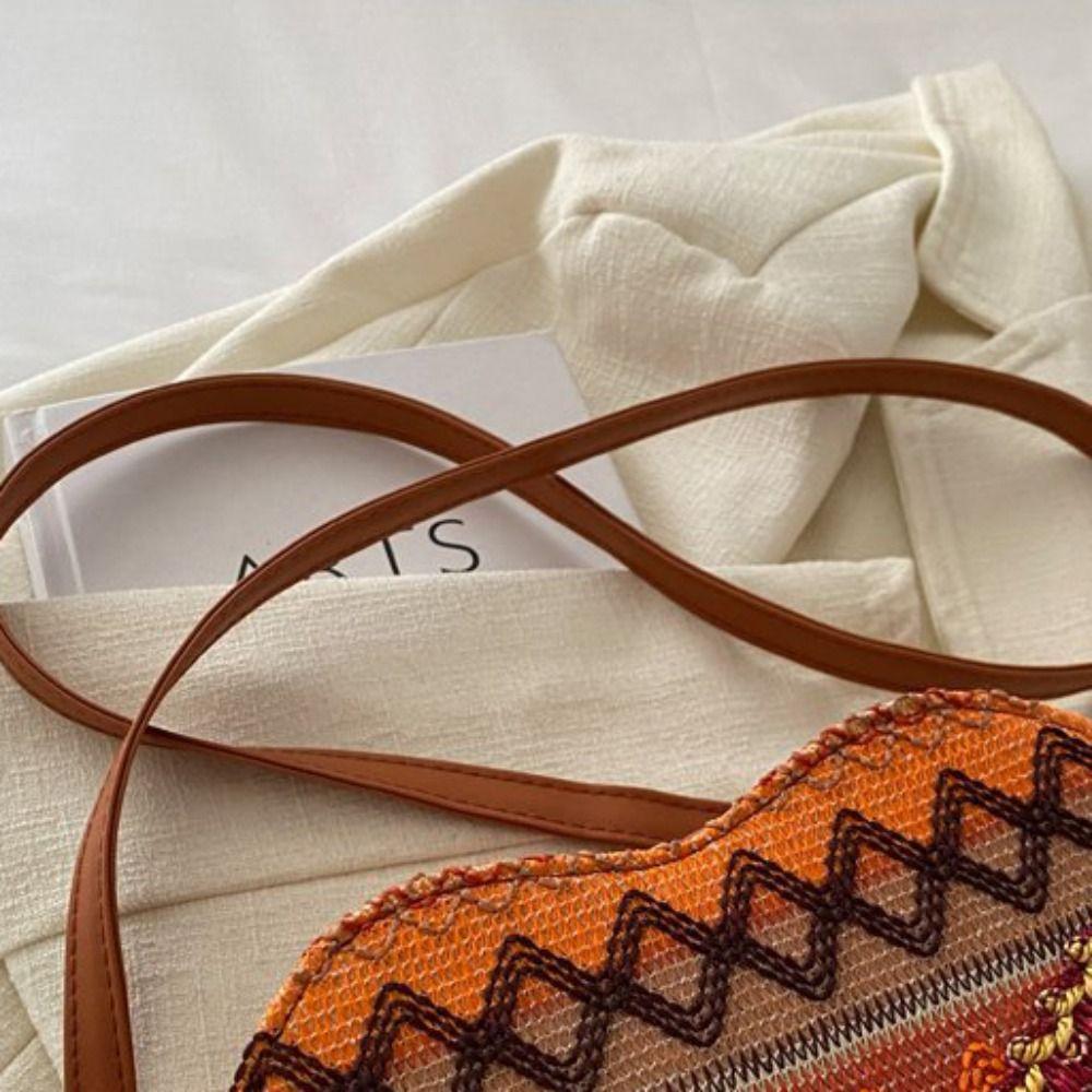 Tassel Fringe Shoulder Bag Love Shape Bohemian Messenger Bag Ethnic Style Crossbody Bags  Travel