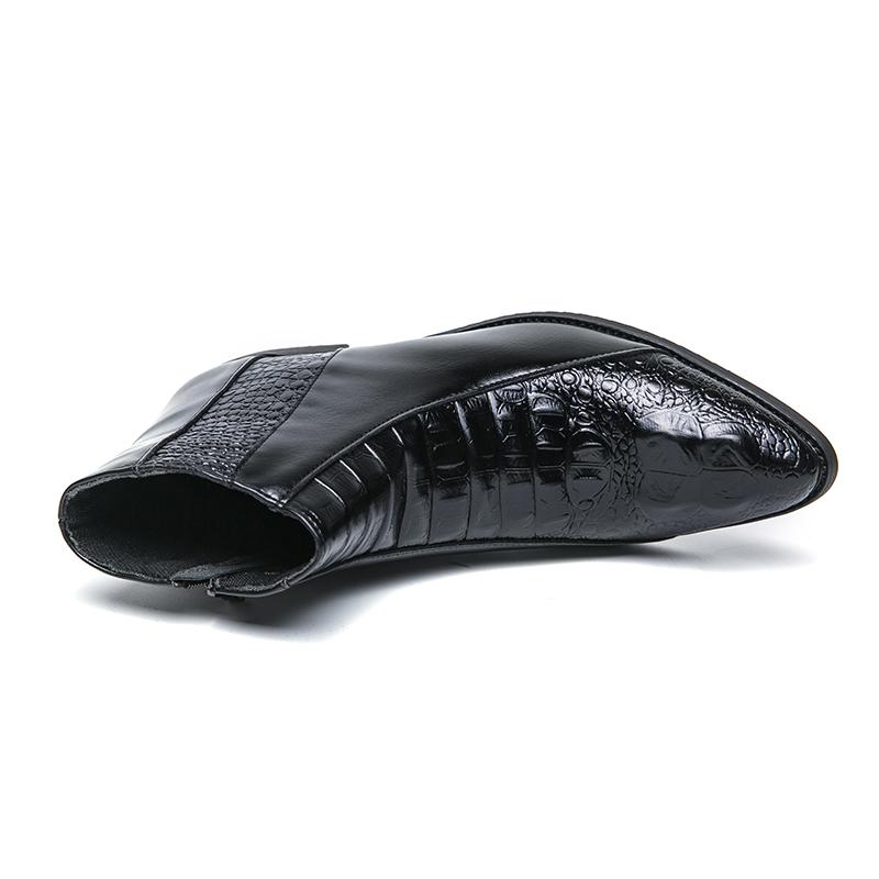 Высокие заостренные мужские ботинки челси с рукавами на молнии и высокими рукавами. Ретро и модная мужская обувь с крокодиловым принтом.