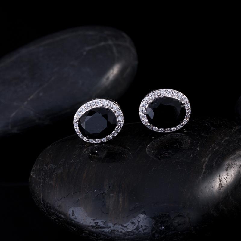 Микро серьги-пусеты, Серьги с цирконами, Высококлассные серьги, Серьги-пусеты с бриллиантами.