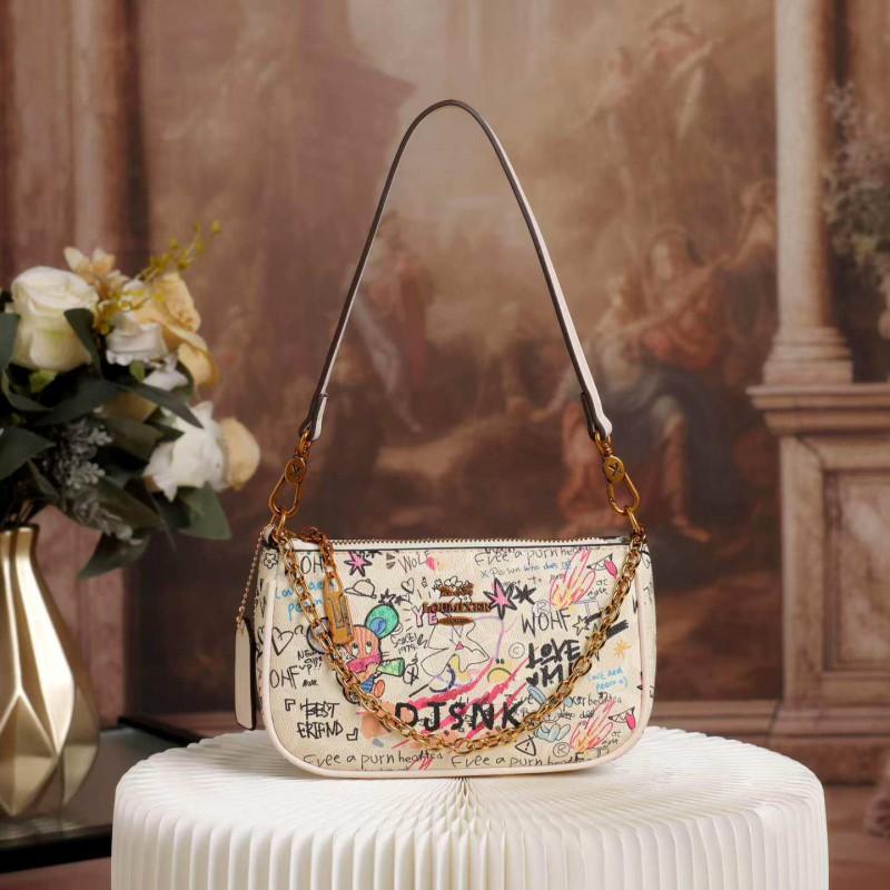 Mini PU Leather Crossbody Bag Women Chic Chain Strap Shoulder Trendy Everyday Handbag In Beige Pink